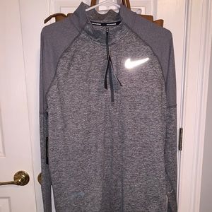 Nike sweatshirt/pullover